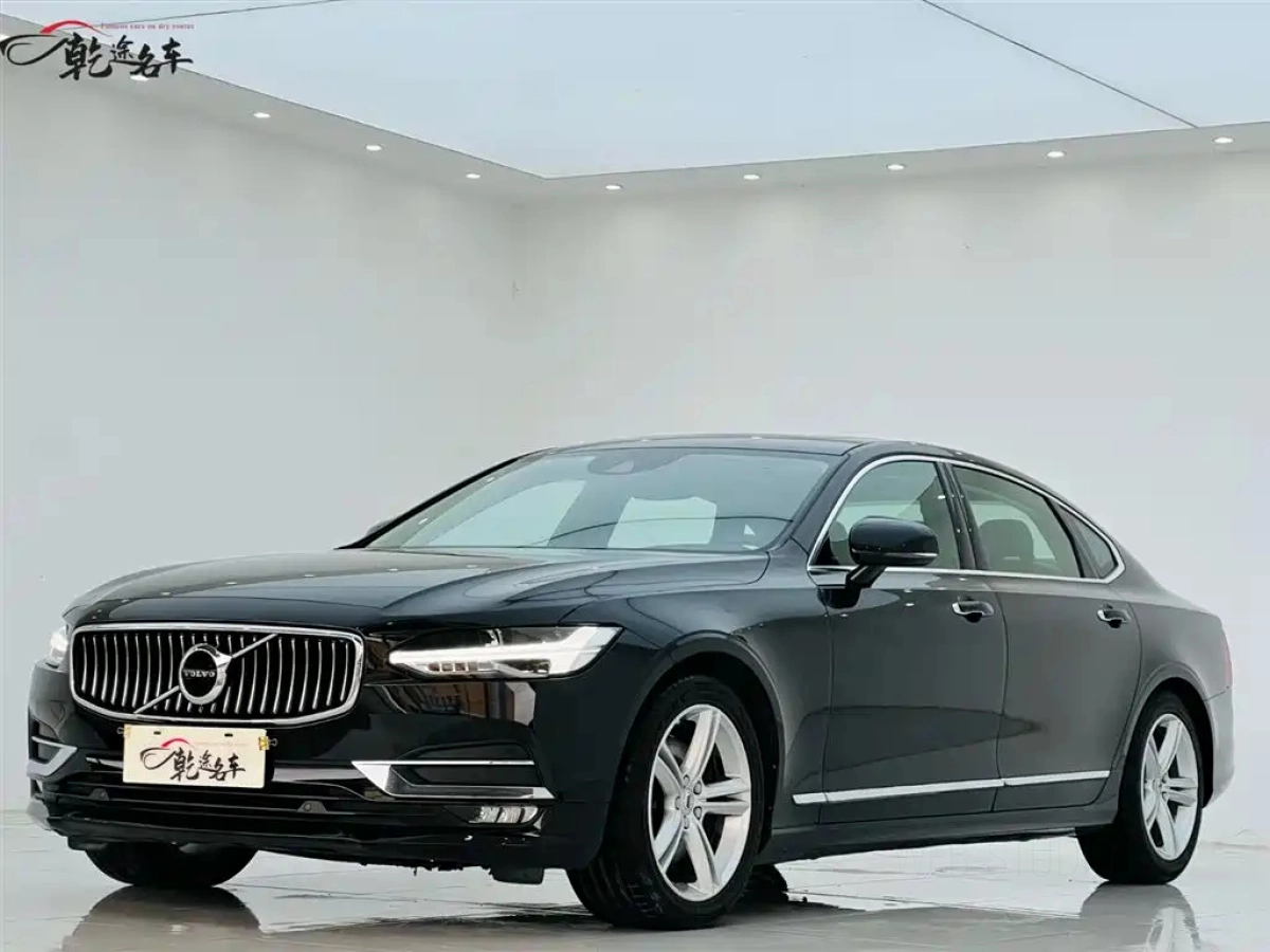 VOLVO S90  2019