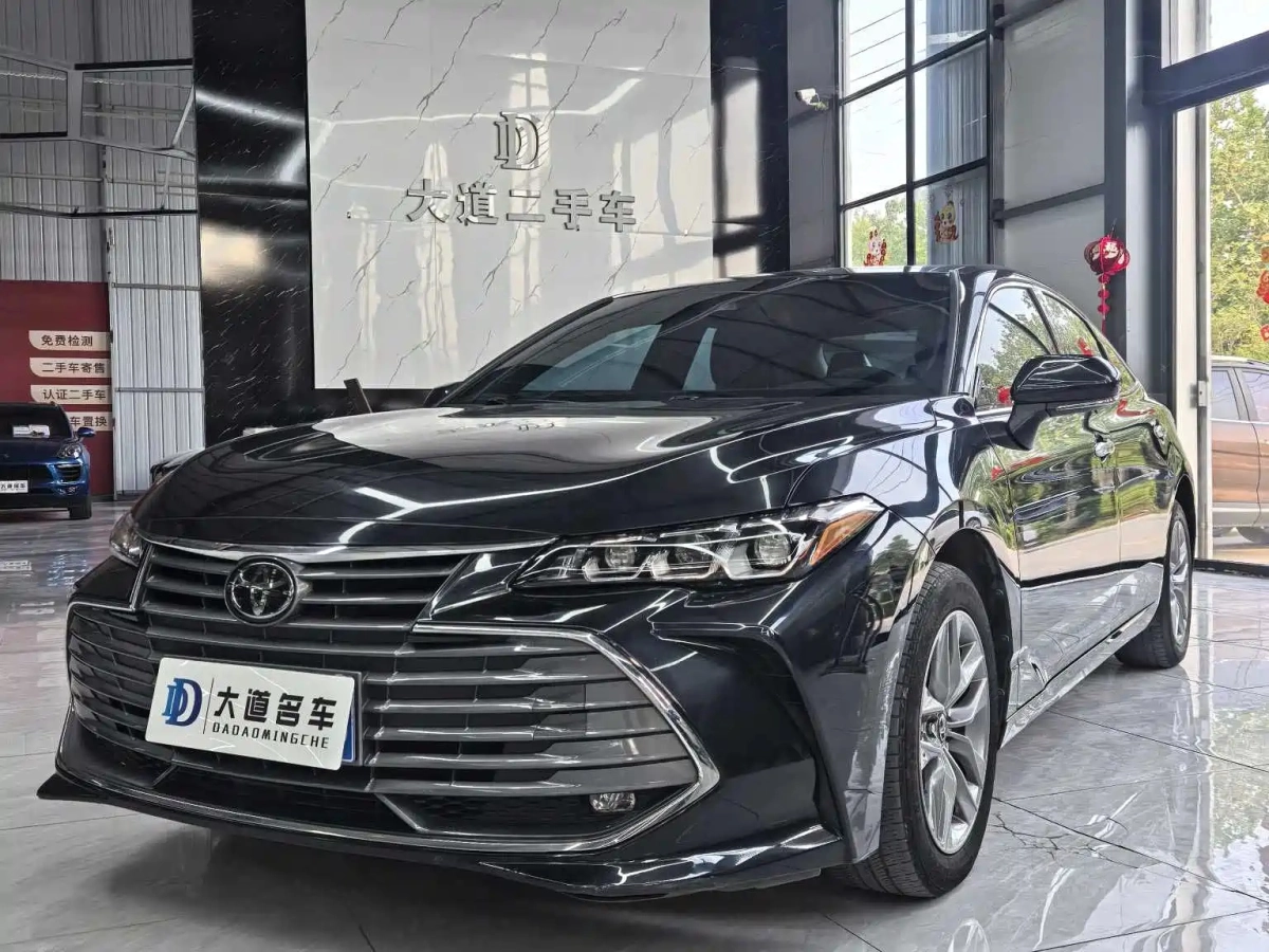 TOYOTA AVALON  2022