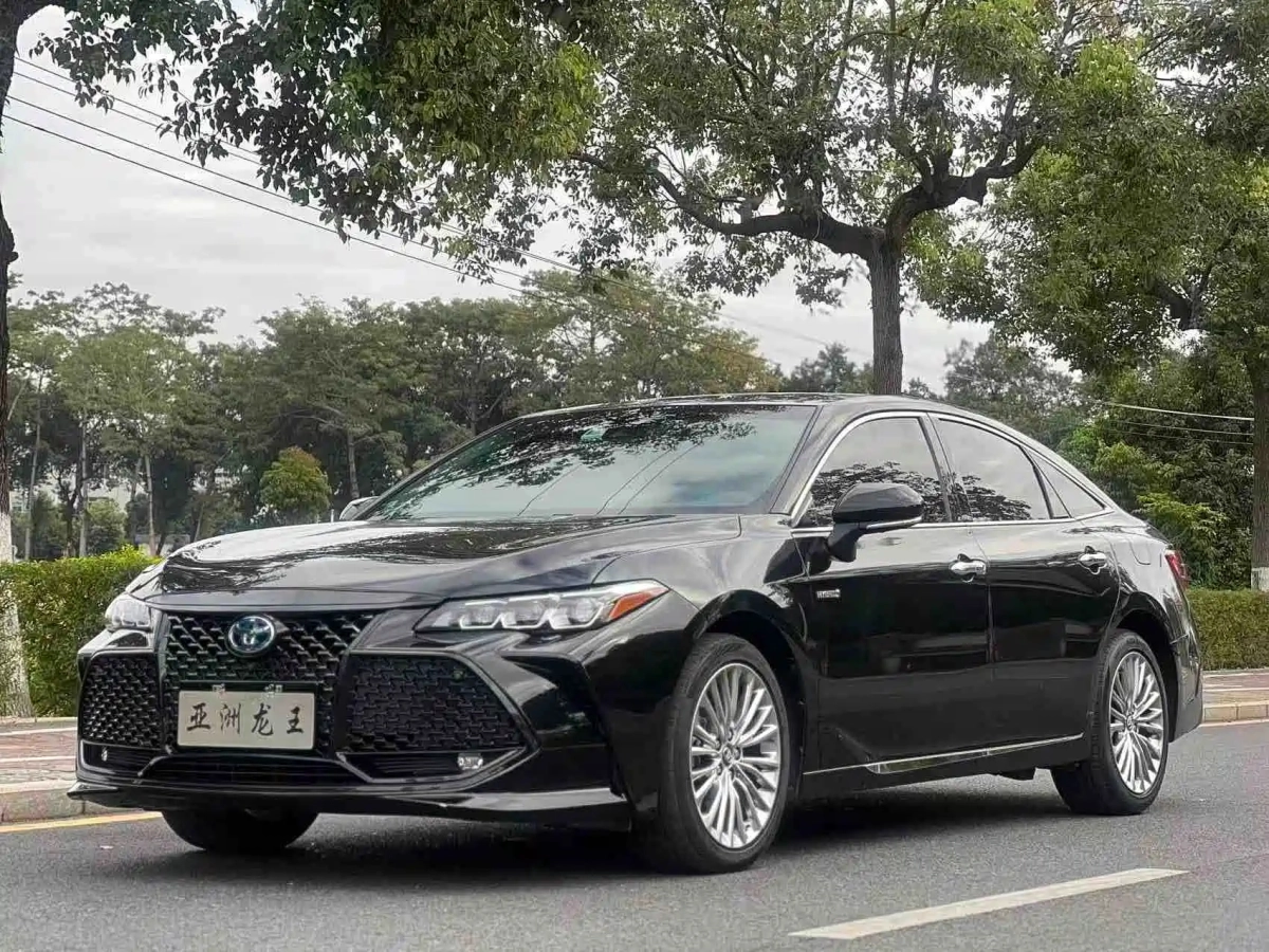 TOYOTA AVALON  2020