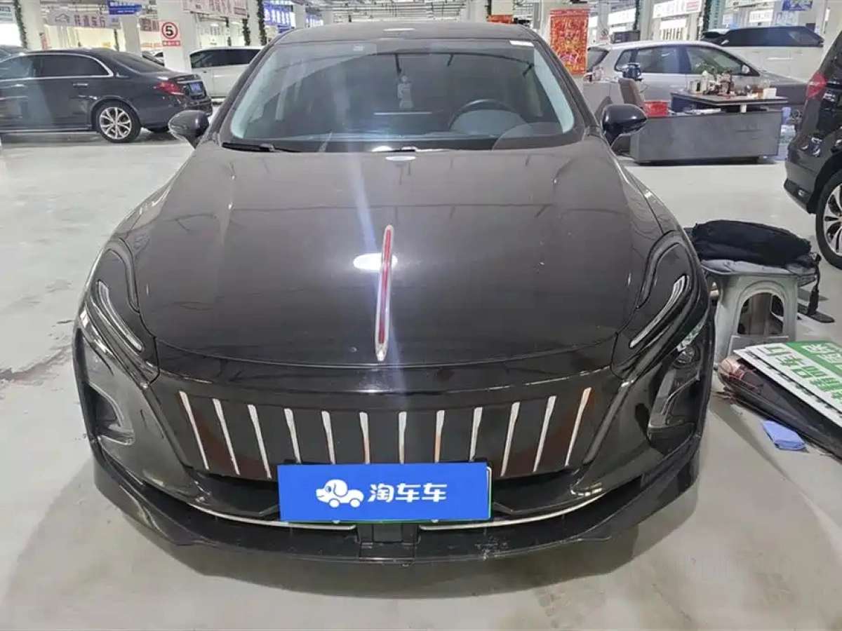 HONGQI E-QM5
