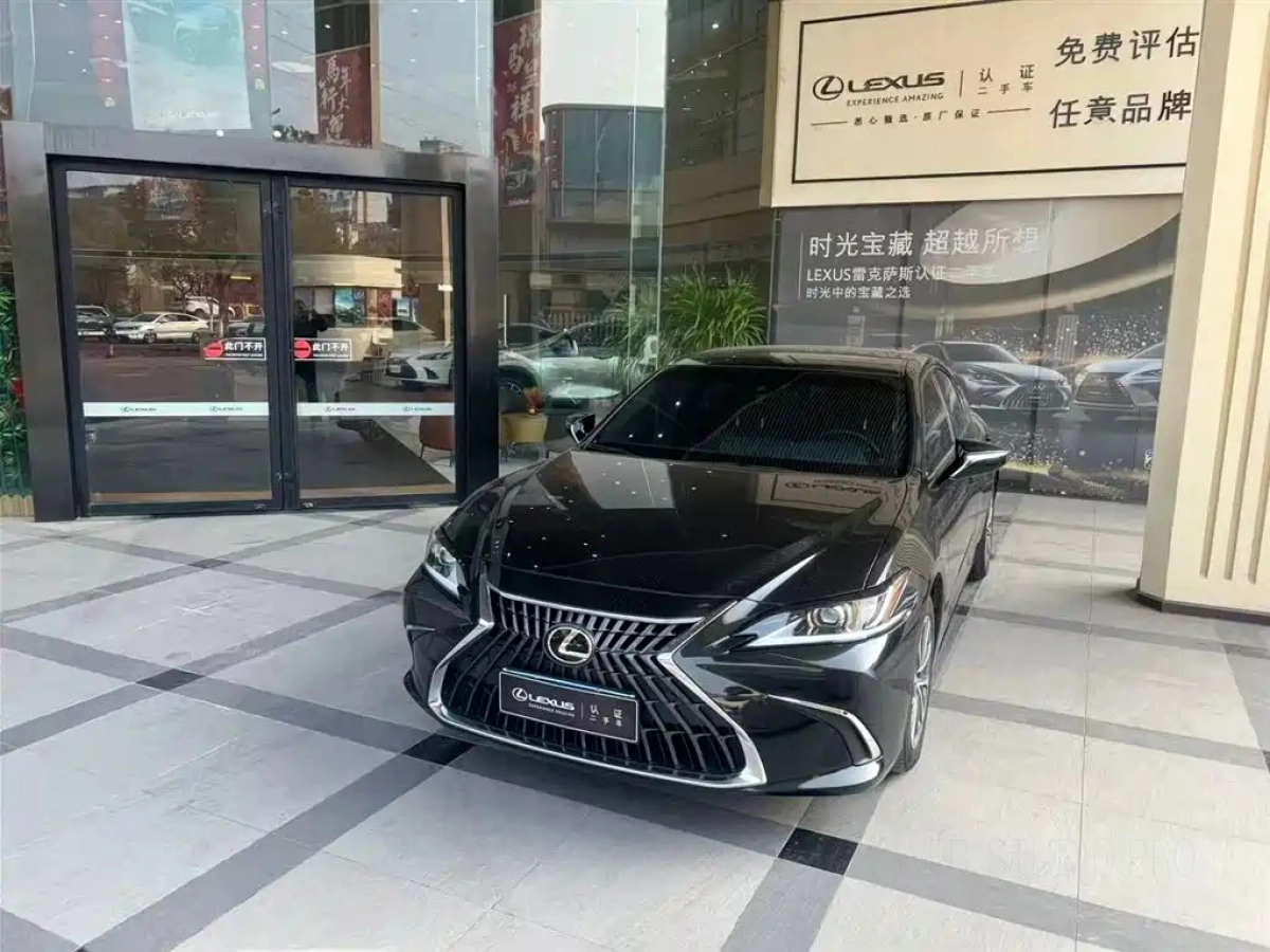 LEXUS ES  2024