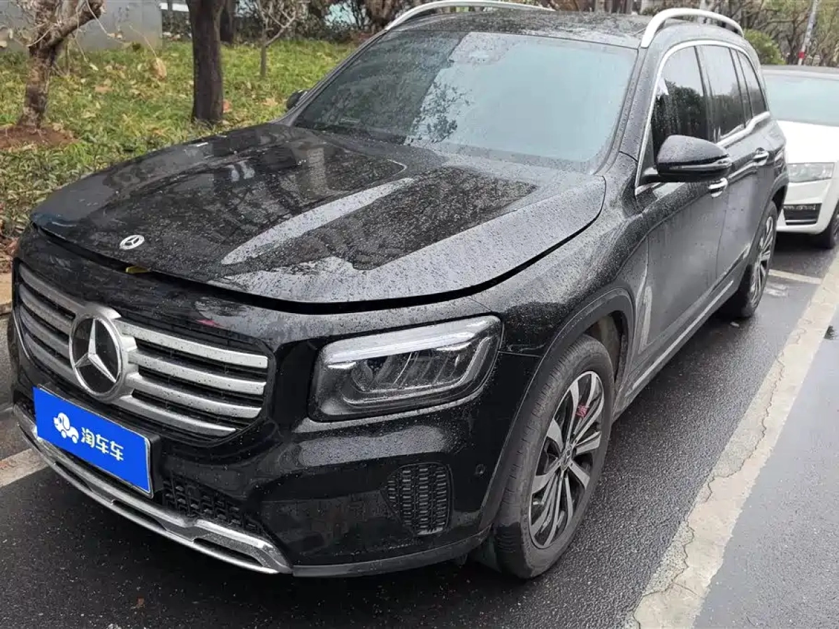 MERCEDES-BENZ GLB