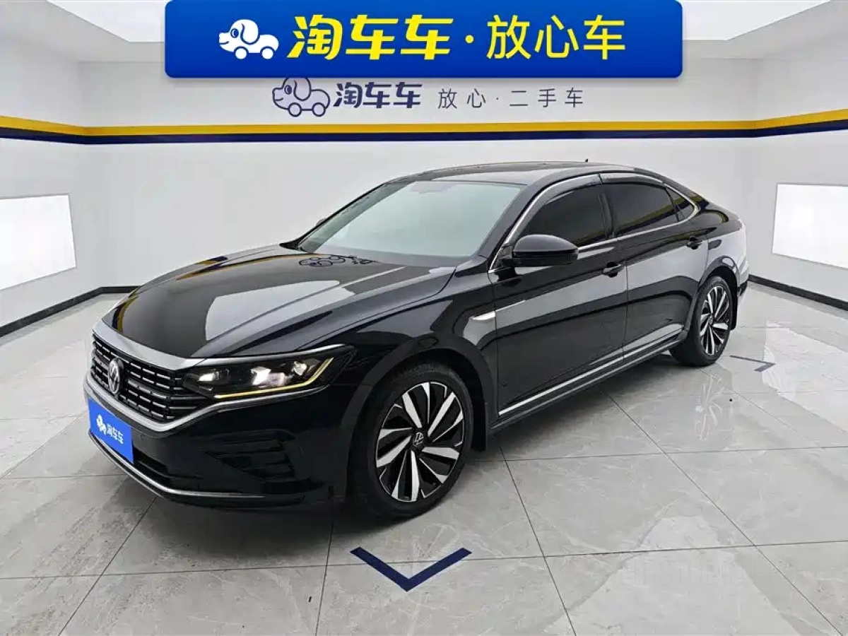 VOLKSWAGEN PASSAT  2022