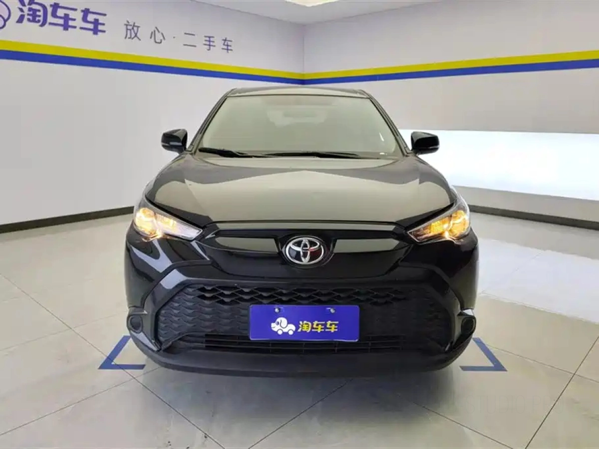 TOYOTA COROLLA CROSS