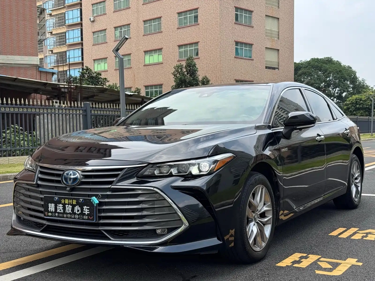 TOYOTA AVALON  2020