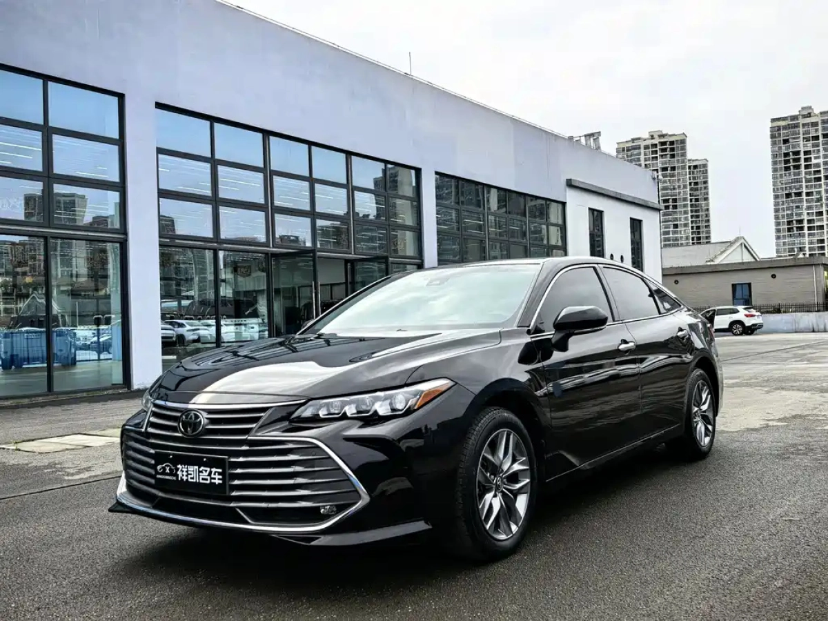 TOYOTA AVALON  2022