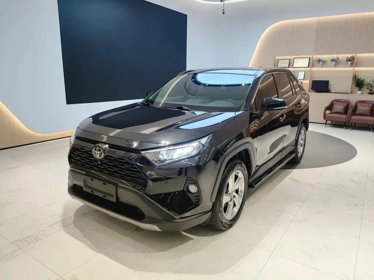 TOYOTA RAV4  2021