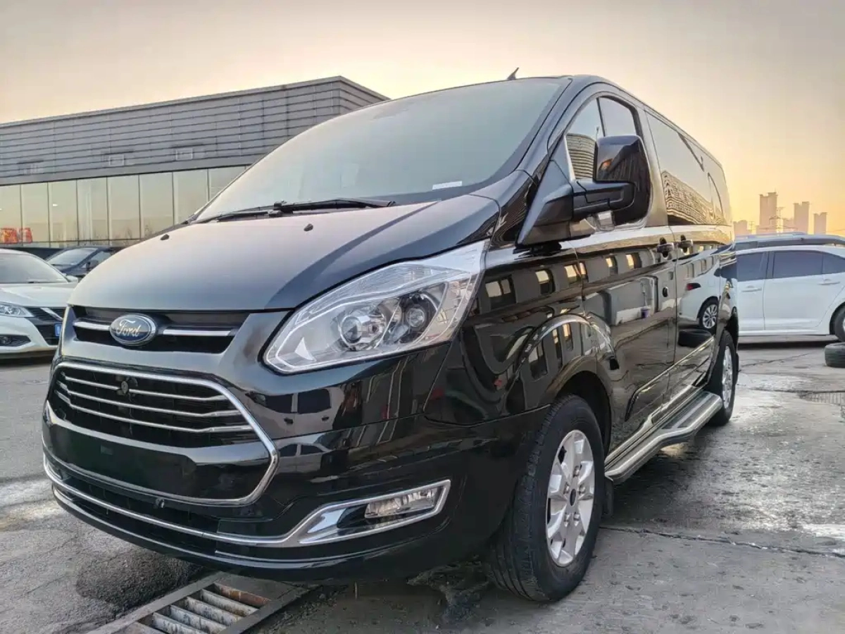 FORD TOURNEO  2020