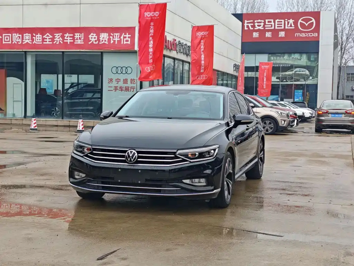 VOLKSWAGEN MAGOTAN  2022