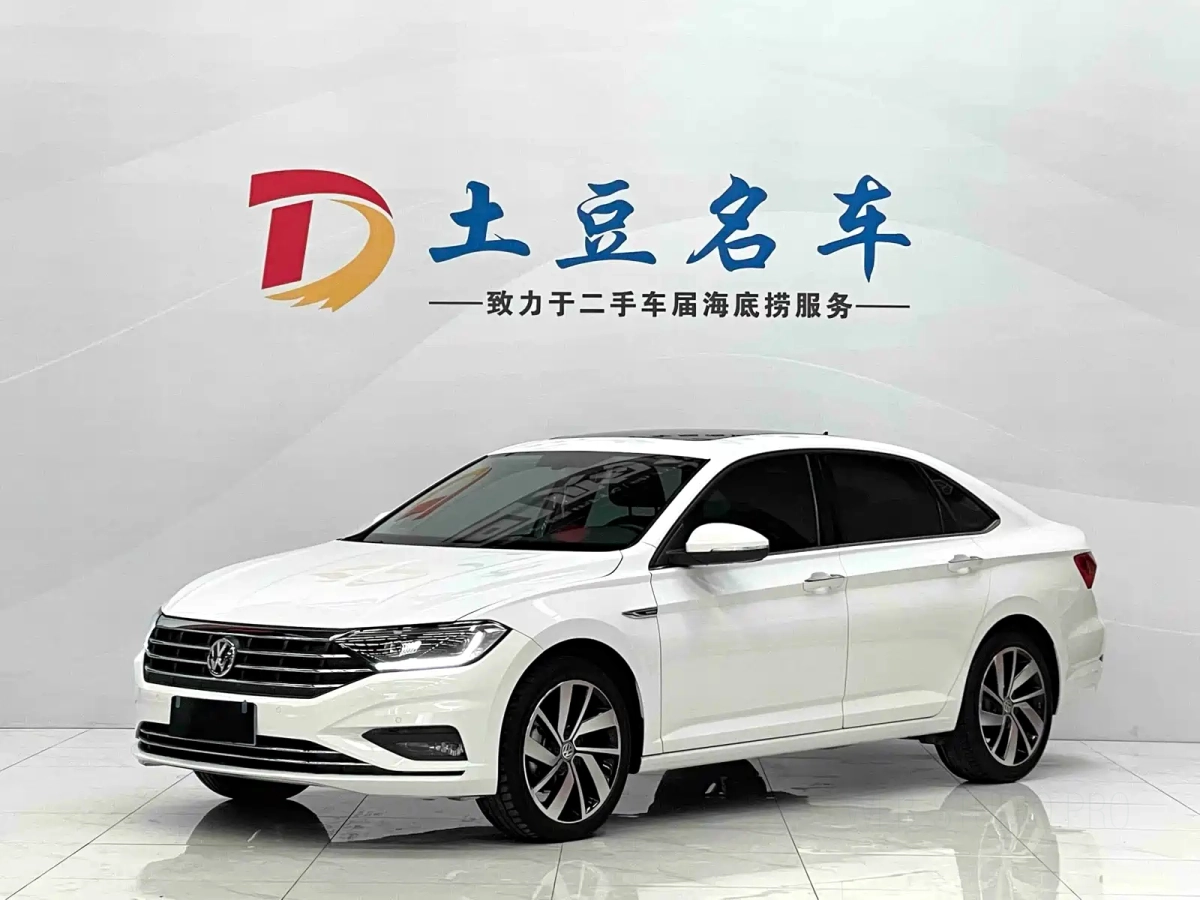 VOLKSWAGEN SAGITAR  2022