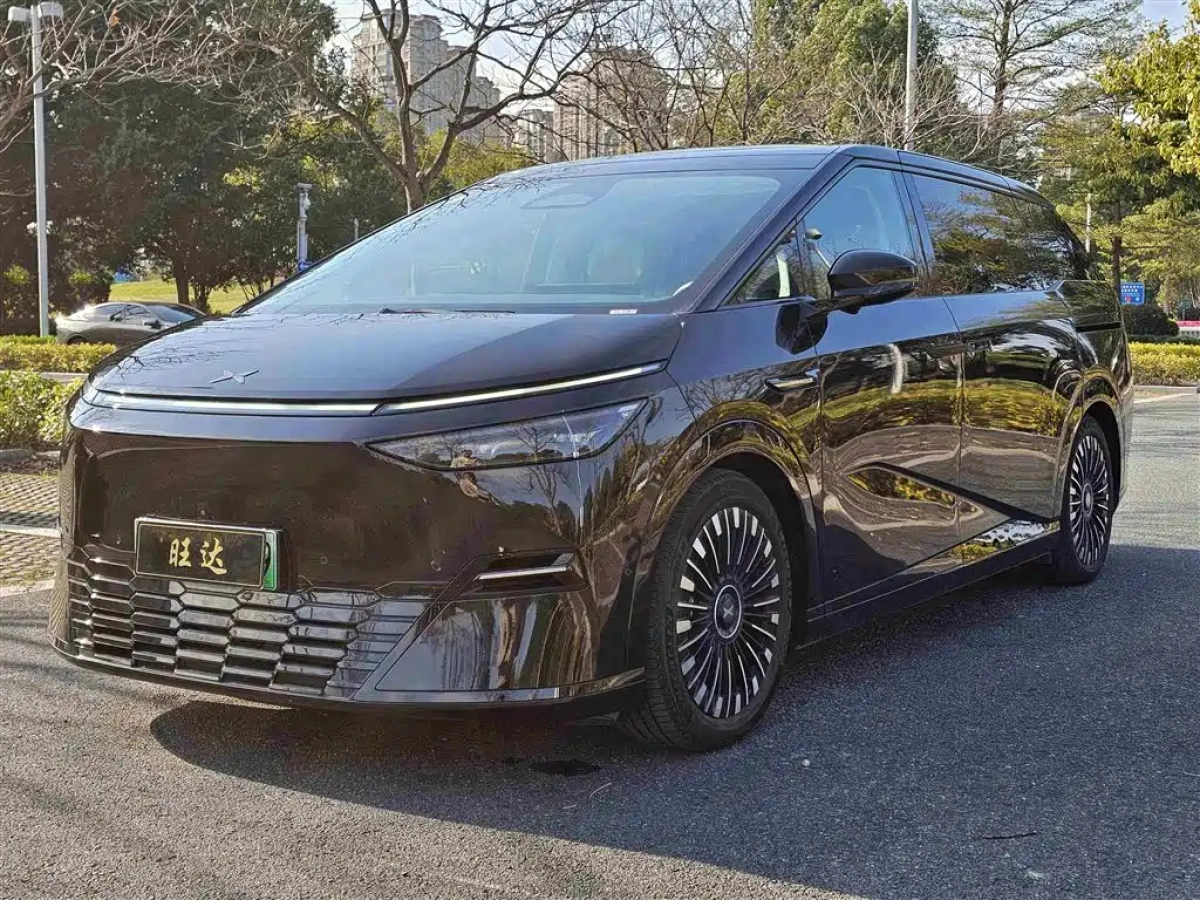 XPENG X9  2025