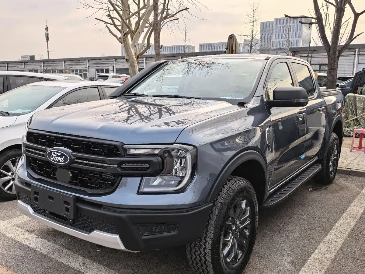 FORD RANGER  2025