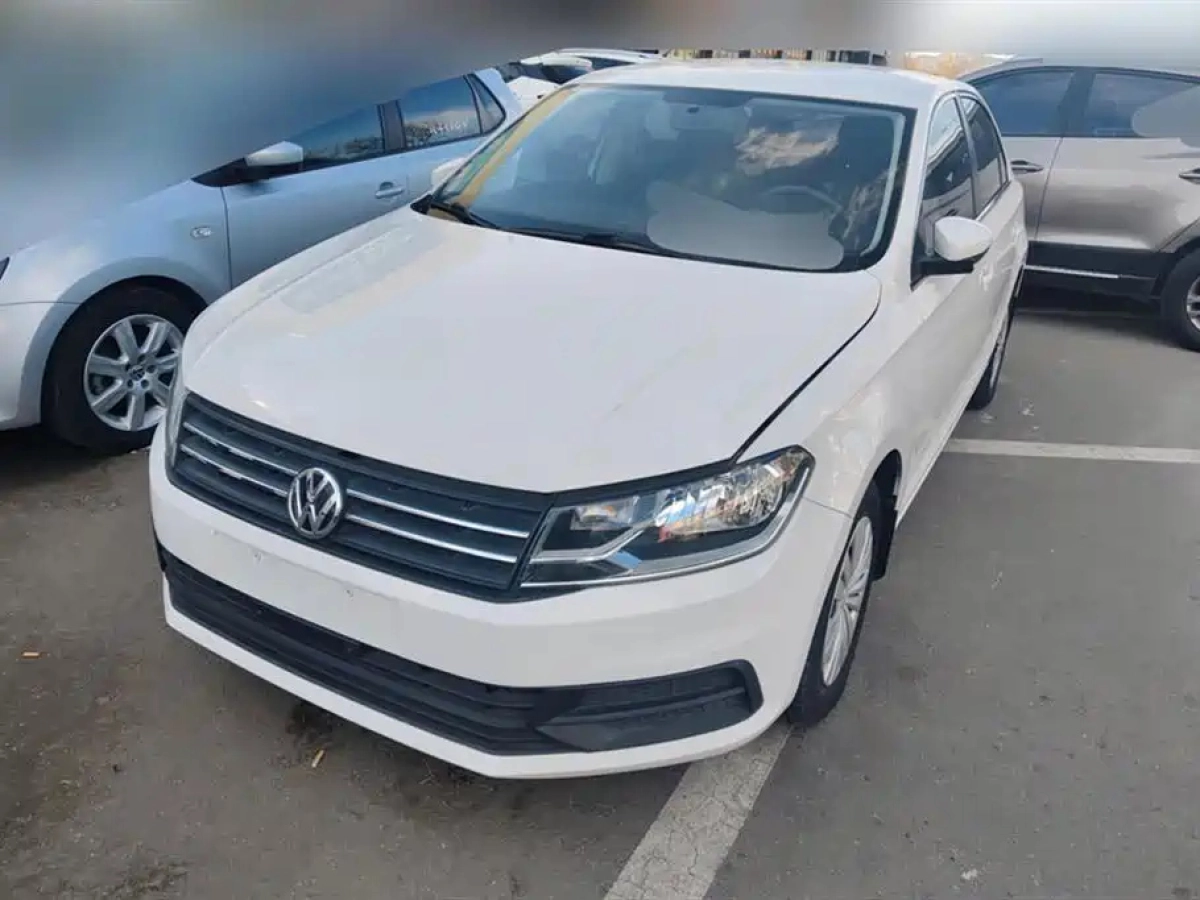 VOLKSWAGEN SANTANA  2021