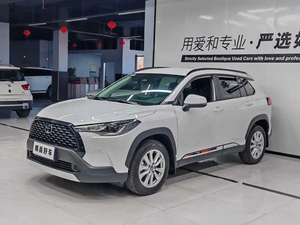 TOYOTA COROLLA CROSS  2024