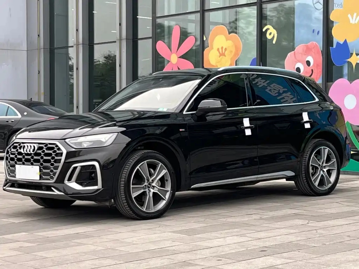 AUDI Q5L  2021
