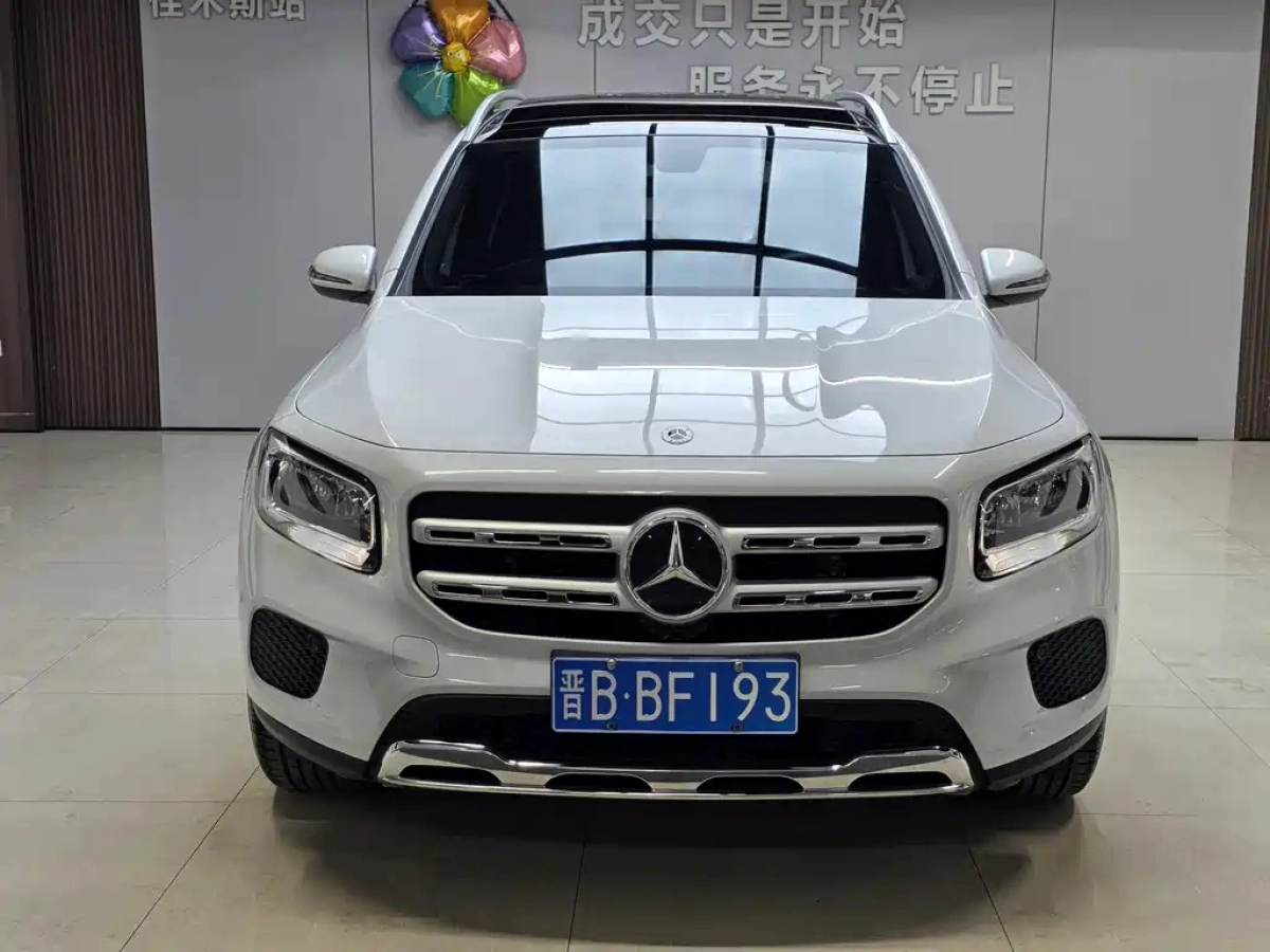 MERCEDES-BENZ GLB
