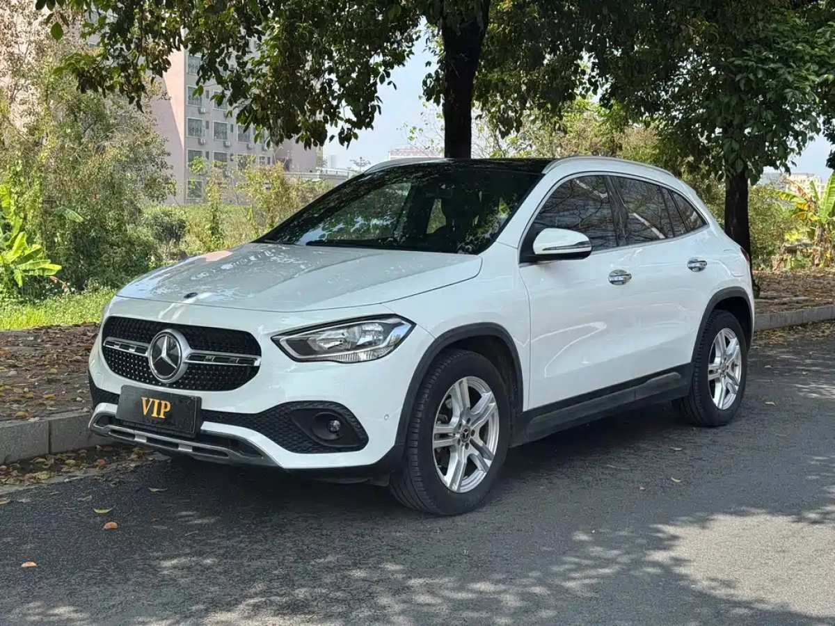 MERCEDES-BENZ GLA  2021