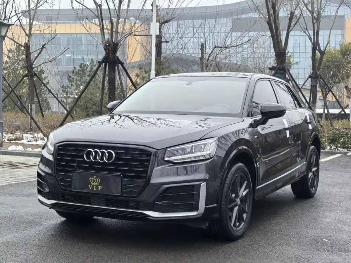 AUDI Q2L