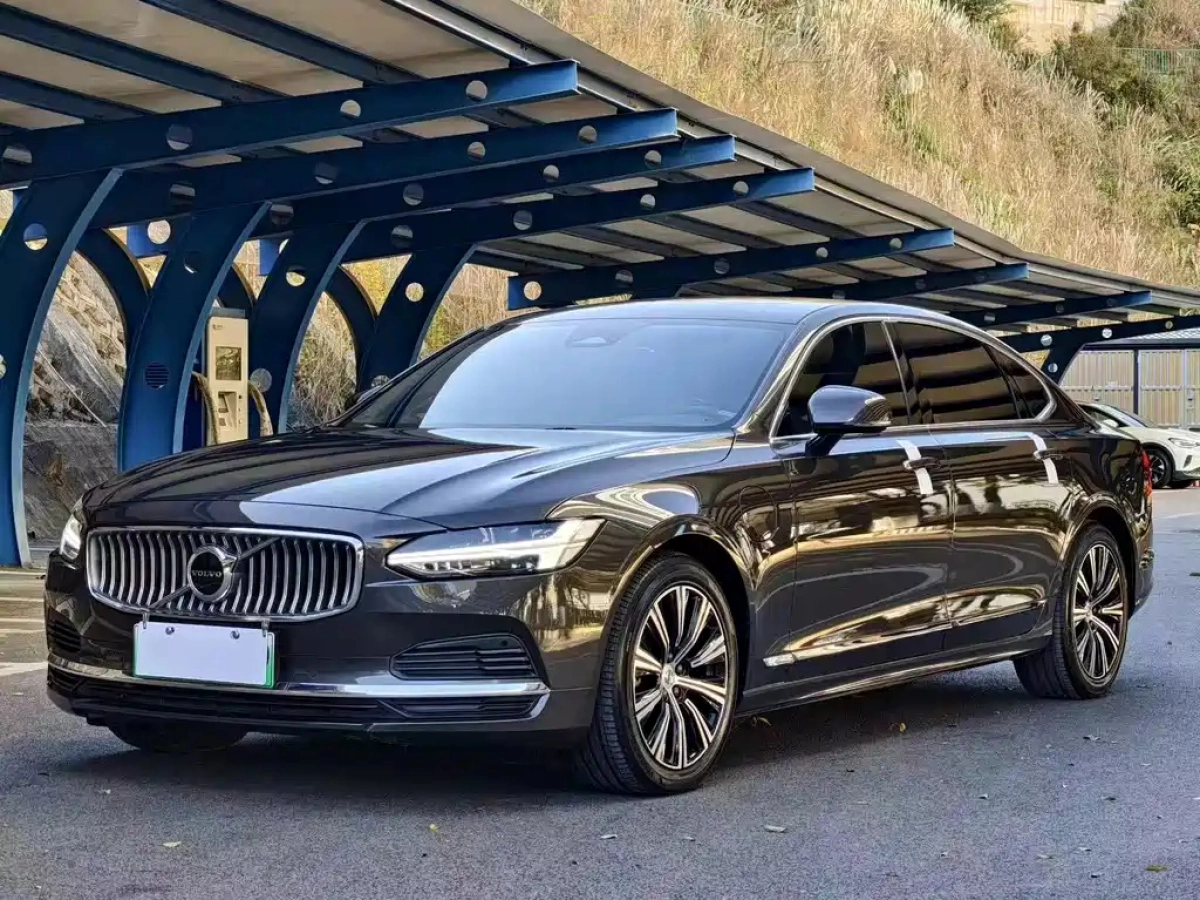 VOLVO S90 NEW ENERGY  2021