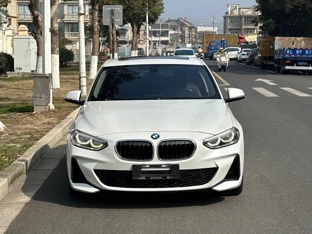 BMW 1-SERIES