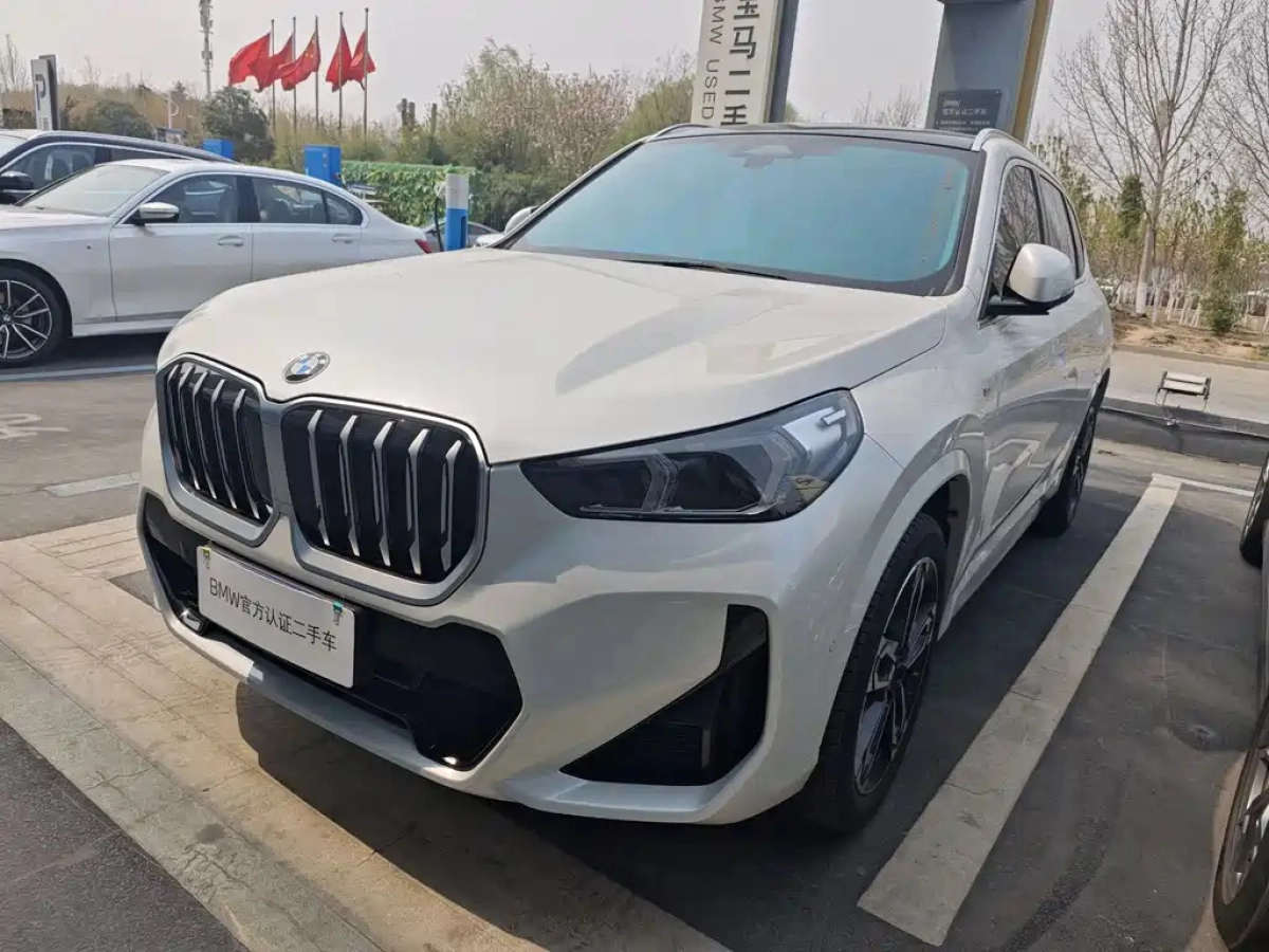 BMW X1  2023