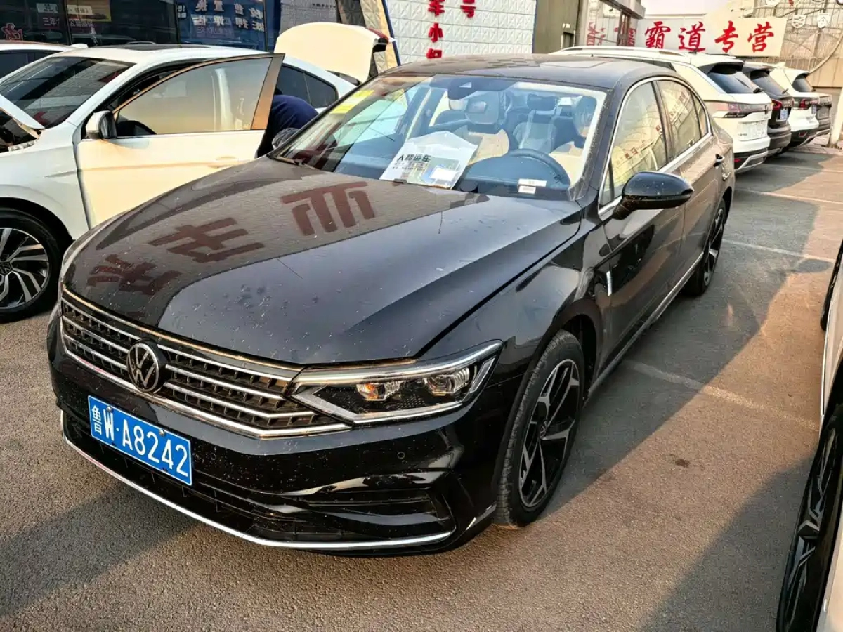 VOLKSWAGEN MAGOTAN  2026