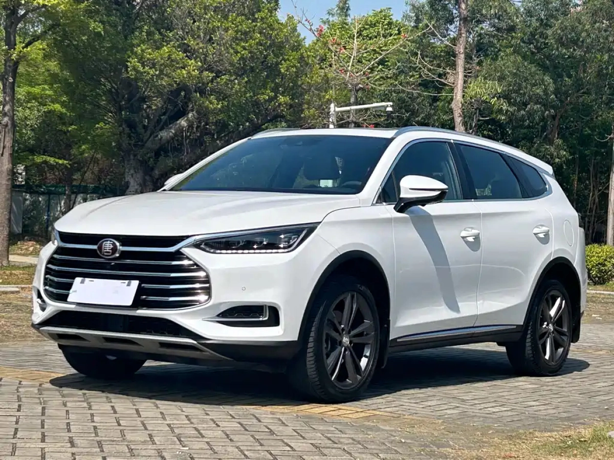 BYD TANG  2021