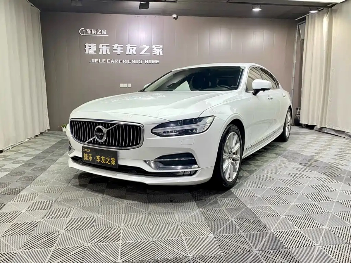 VOLVO S90  2020