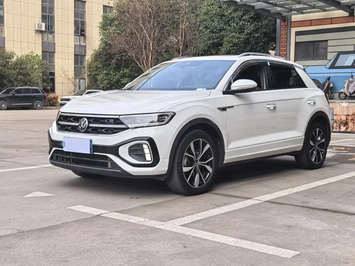 VOLKSWAGEN T-ROC  2024