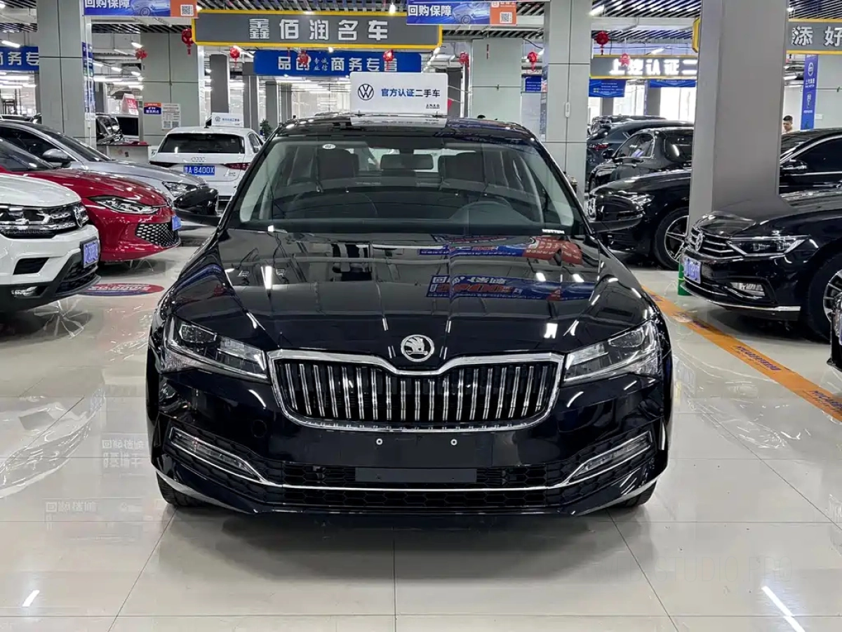 SKODA SUPERB