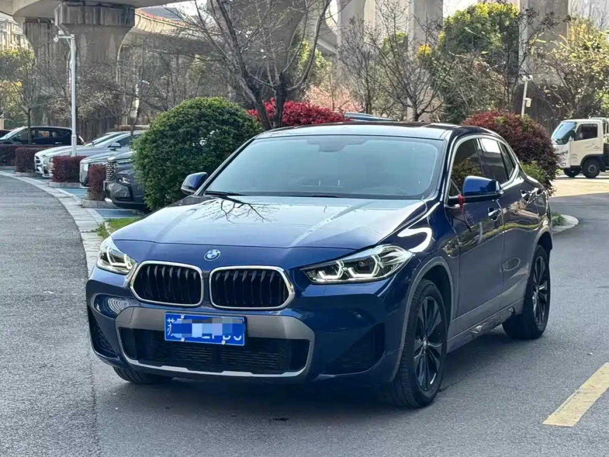 BMW X2  2021