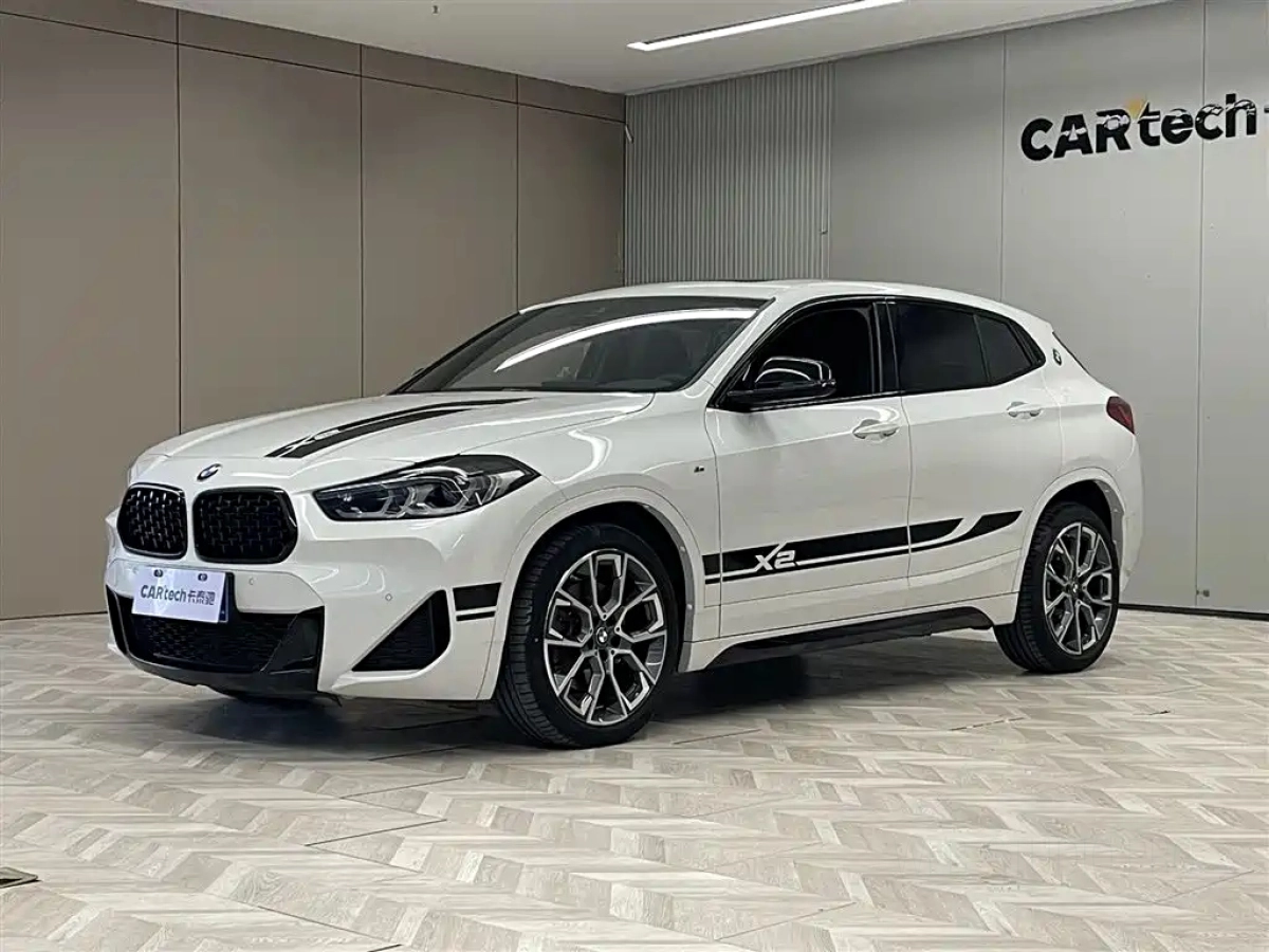 BMW X2  2022