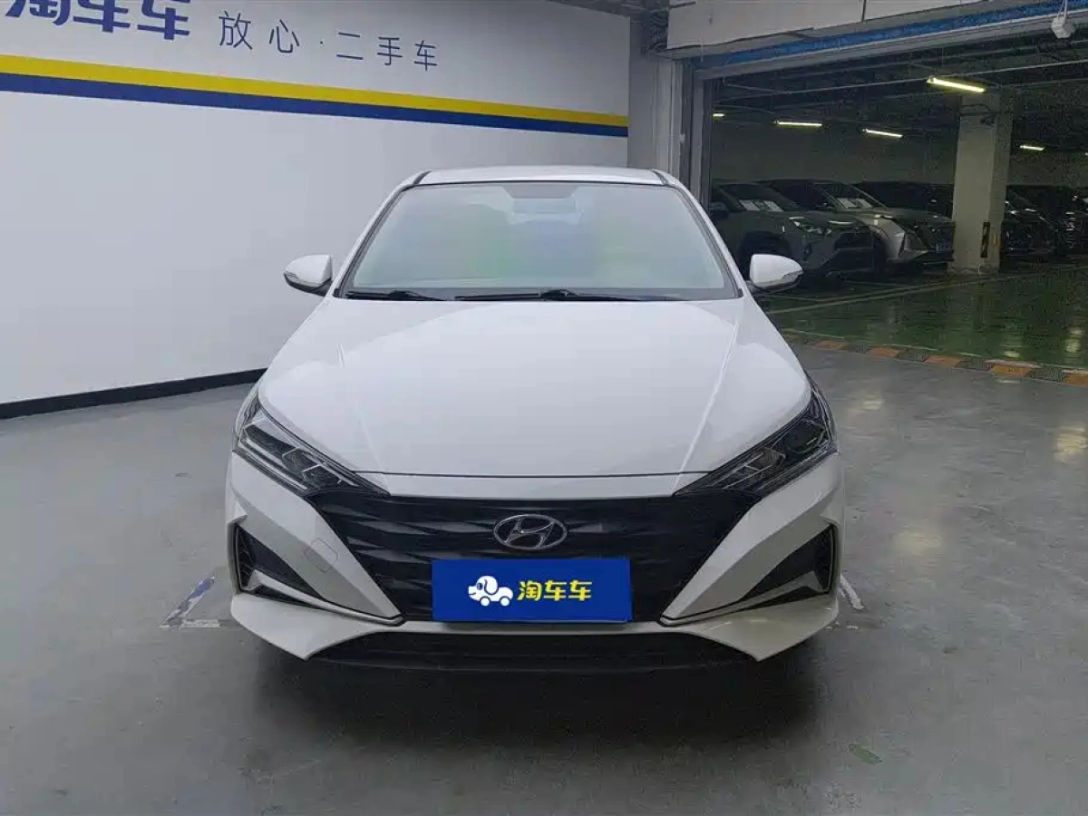 HYUNDAI VERNA