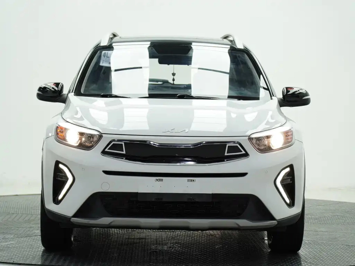 KIA KX1