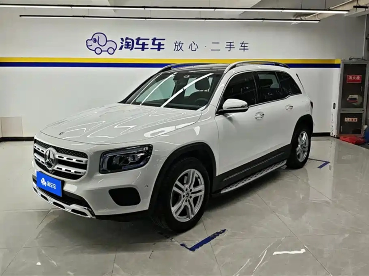 MERCEDES-BENZ GLB  2023