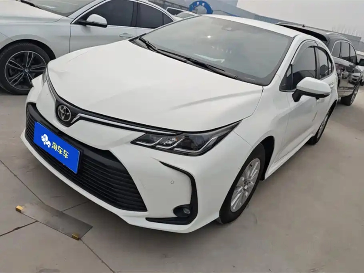 TOYOTA COROLLA  2025