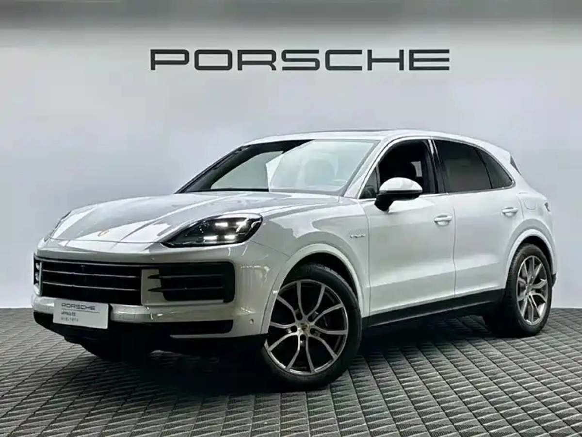 PORSCHE CAYENNE NEW ENERGY  2026