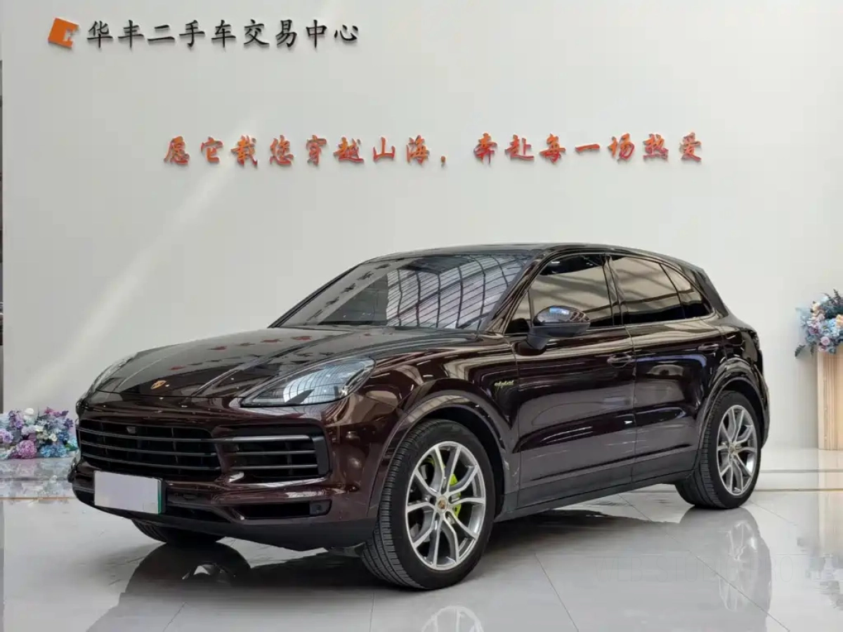 PORSCHE CAYENNE NEW ENERGY  2023