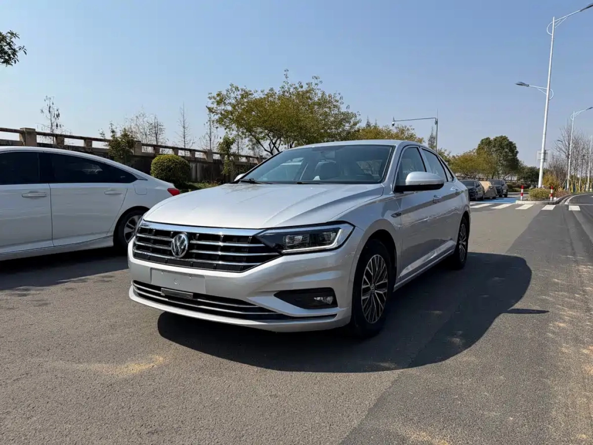 VOLKSWAGEN SAGITAR  2021