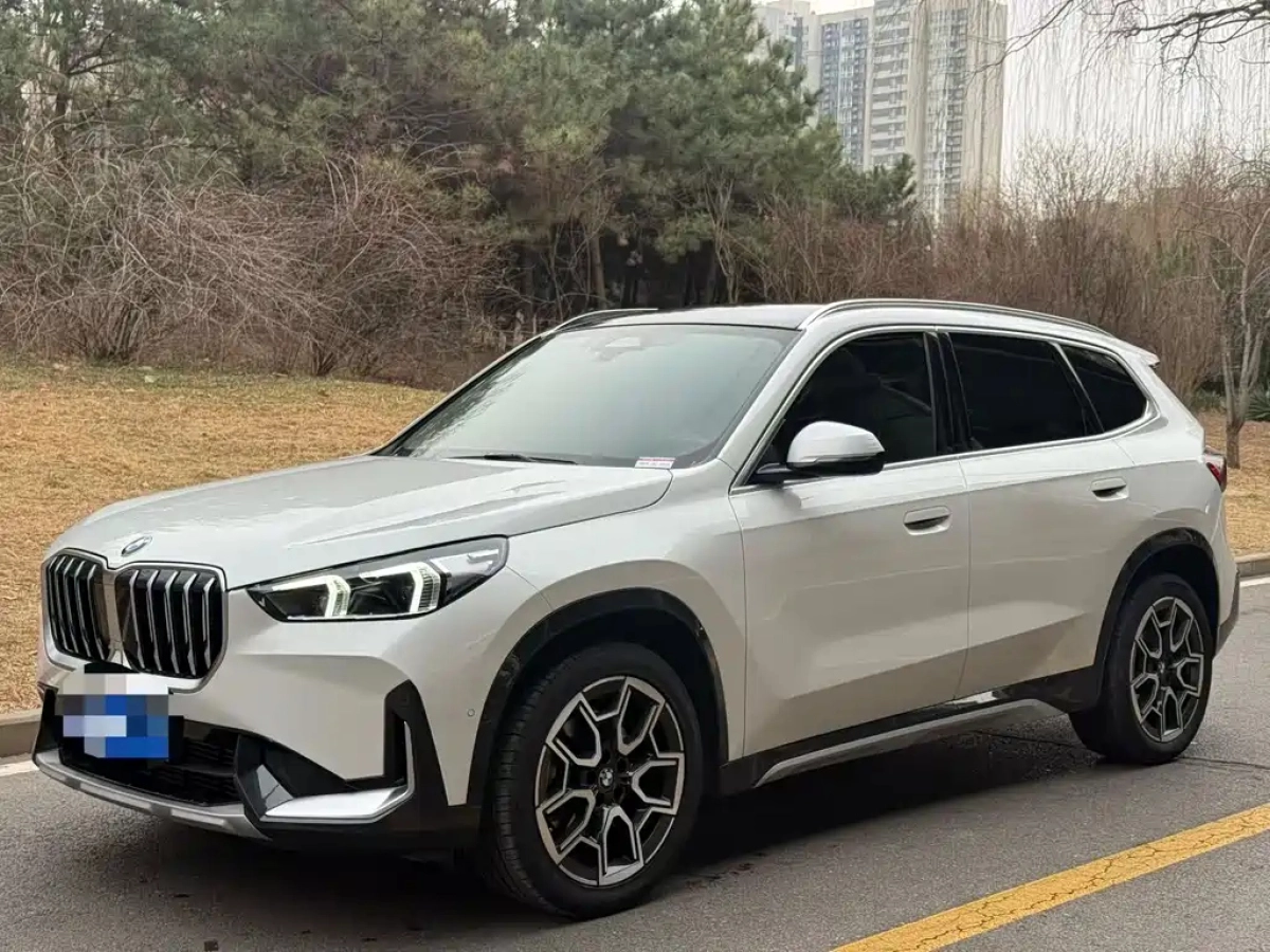 BMW X1  2024