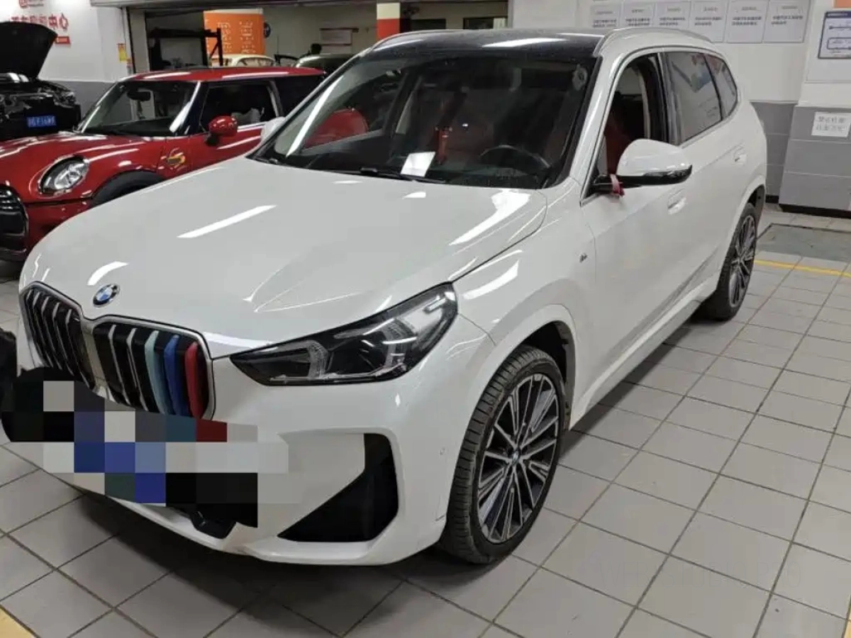 BMW X1  2024