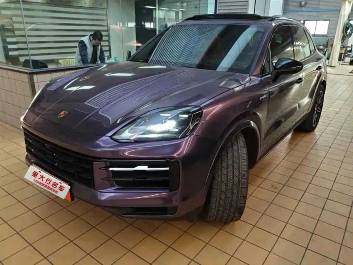 PORSCHE CAYENNE NEW ENERGY  2024