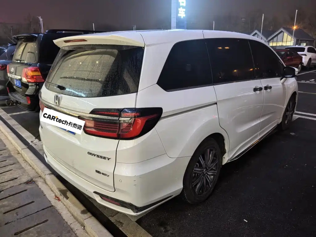 HONDA ODYSSEY  2025