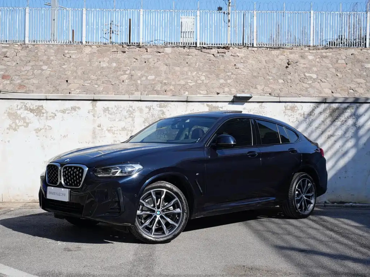 BMW X4  2025