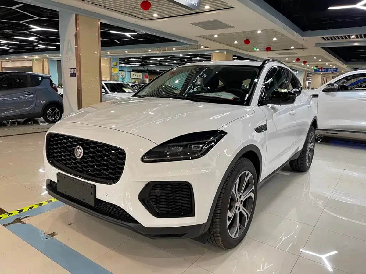 JAGUAR E-PACE  2025