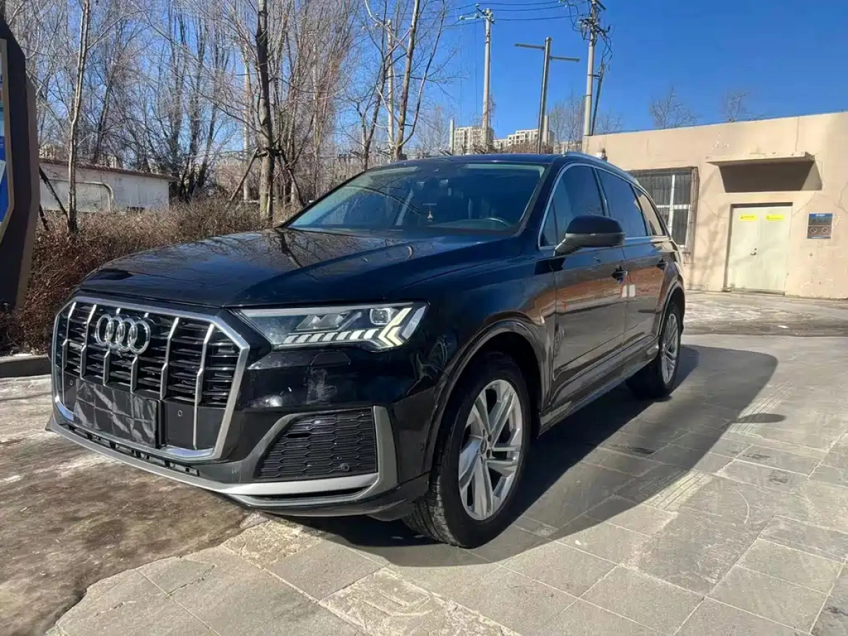 AUDI Q7  2021