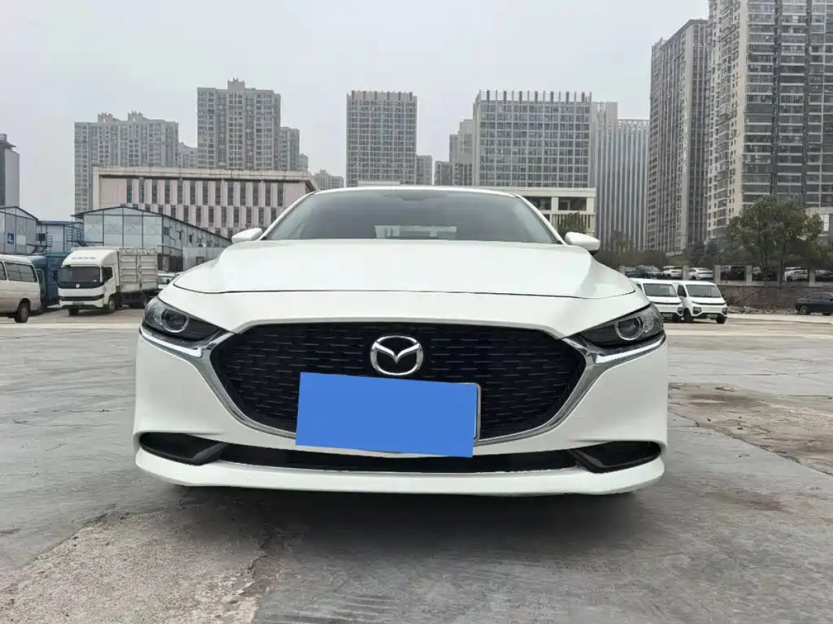 MAZDA 3 AXELA
