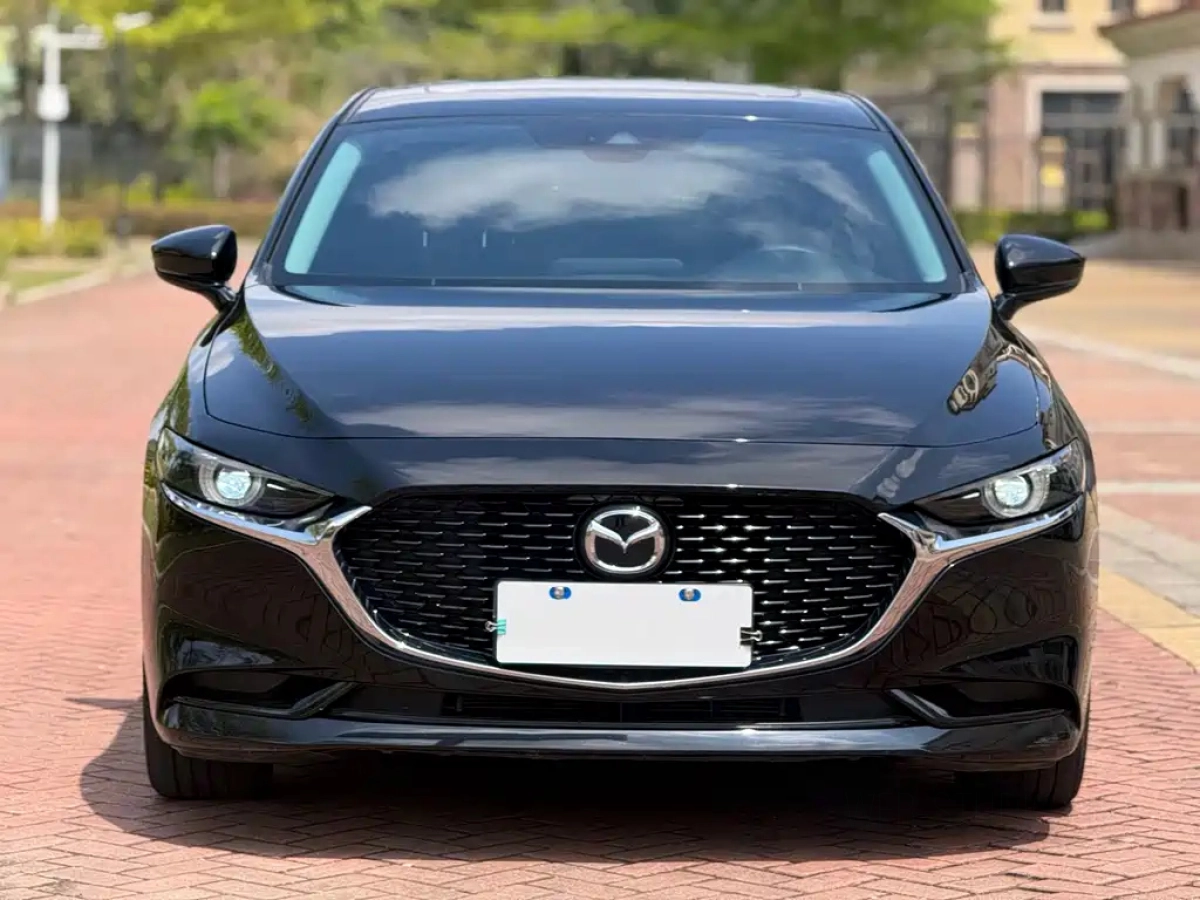 MAZDA 3 AXELA