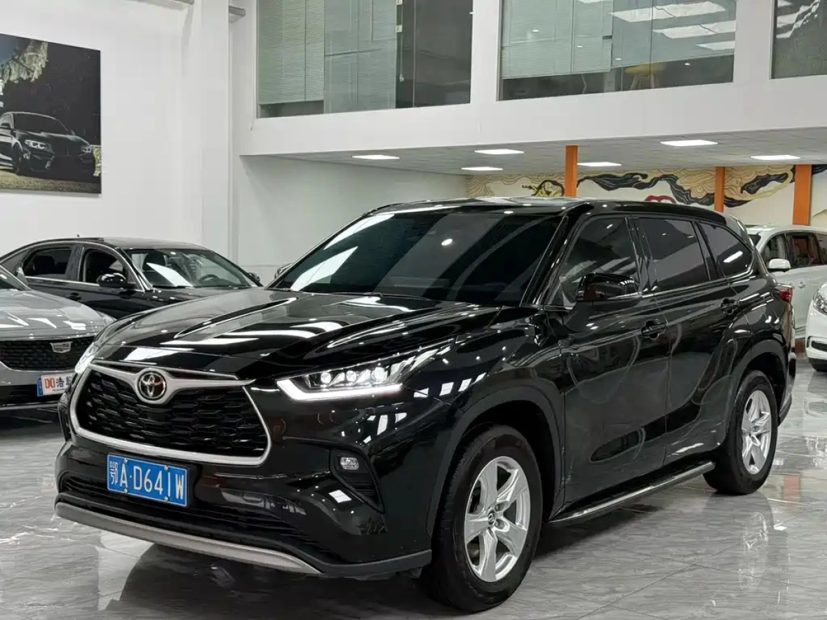 TOYOTA HIGHLANDER  2025