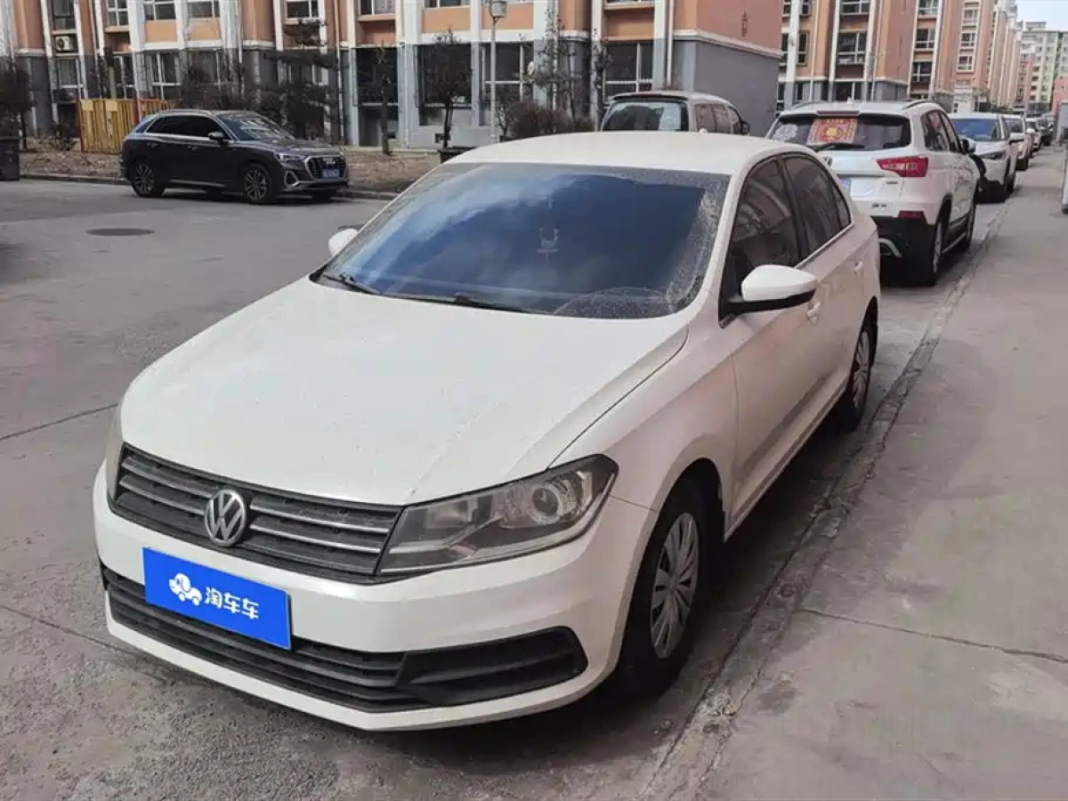VOLKSWAGEN SANTANA  2019